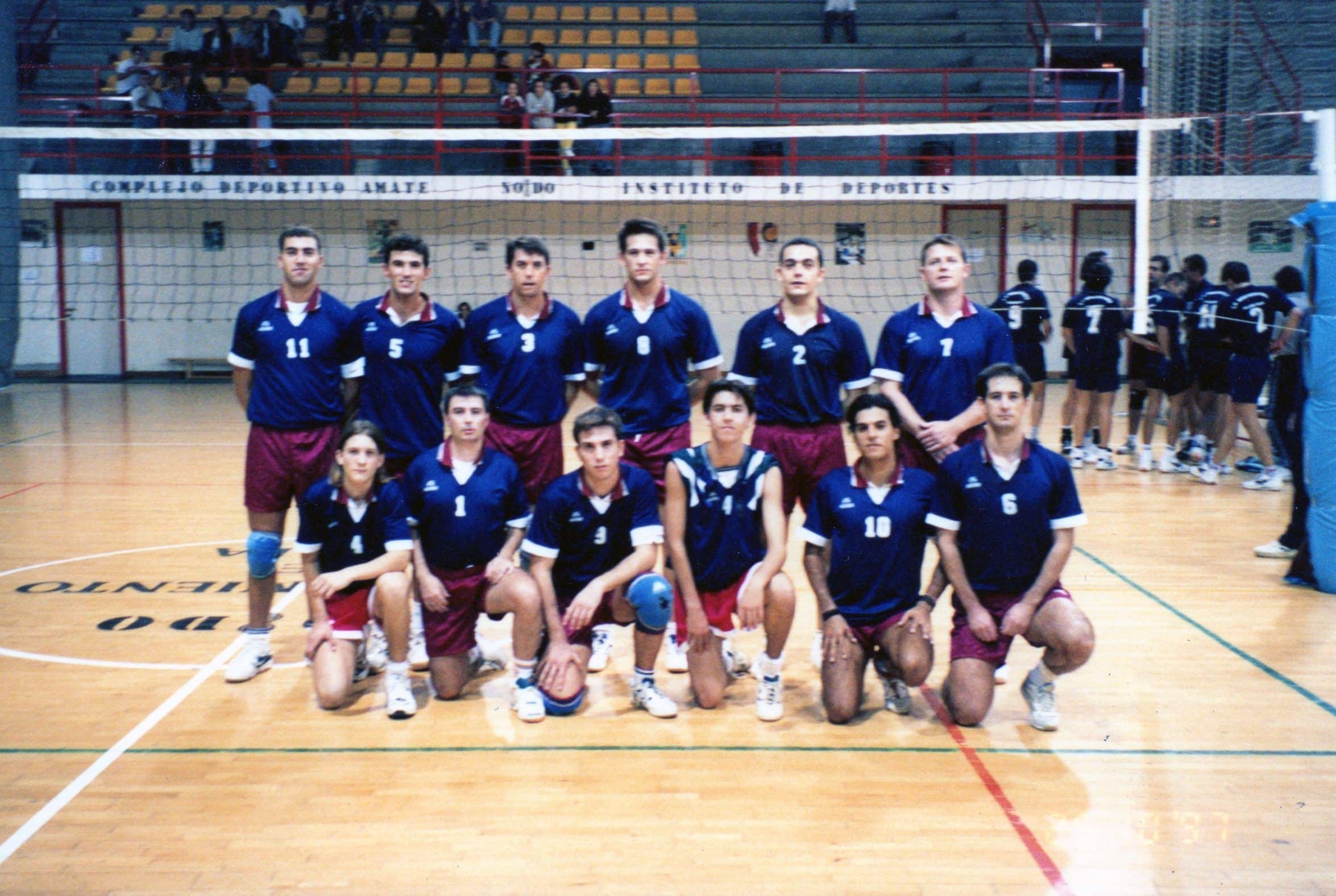 Nosotros 23 1997 1998 scaled - Club Voleibol Rochelambert - Sevilla